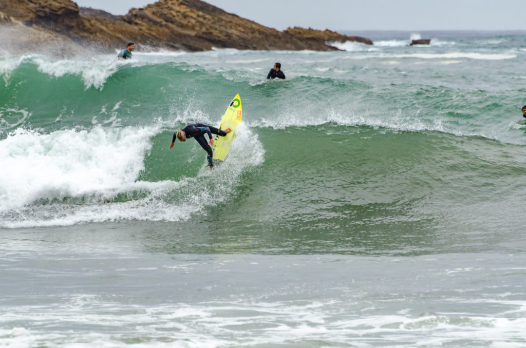 Surfer in action, Surfeur en action a Biarritz, France