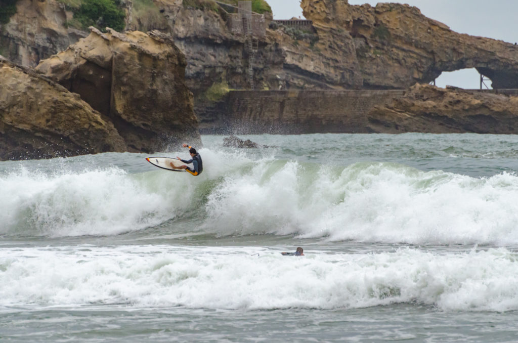 Surfer in action, Surfeur en action a Biarritz, France