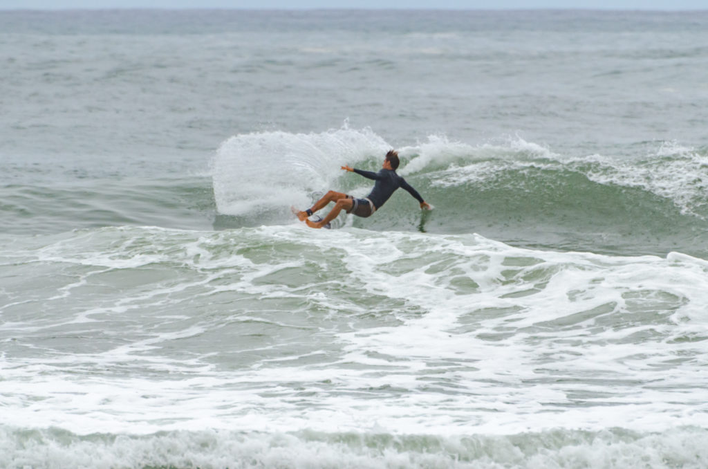 Surfer in action, Surfeur en action a Biarritz, France