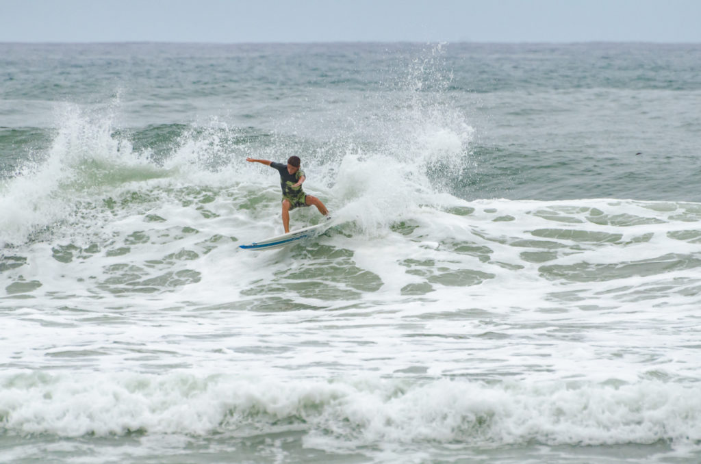 Surfer in action, Surfeur en action a Biarritz, France